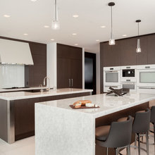 Kitchen: (Island)