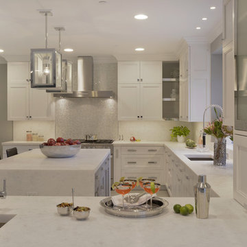 Traditional w/ Contemporary Style!
