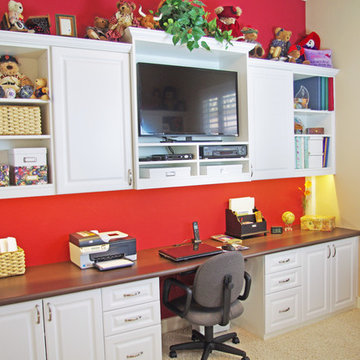 Sun City Lincoln Hills Craft Room and Murphy Bed