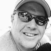 Warren Richardson's photo