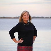 Laura Brock's photo