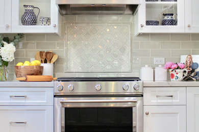 Kitchen - transitional kitchen idea in San Francisco