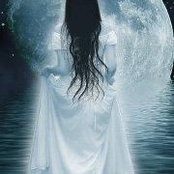 Selene Needham's photo