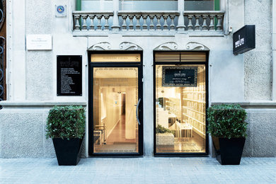 HI-MACS® im stylisch, eleganten Schönheitssalon Vanitas Espai in Barcelona