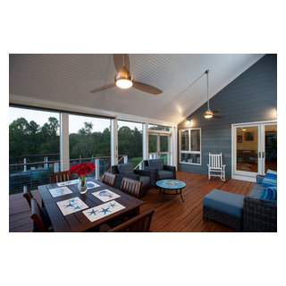 Design Builders Zuri screened porch with stainless cable handrails in ...