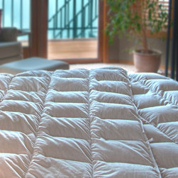 Avalon Comforter- 700 Southernlite (Extra Light Fill) - Products