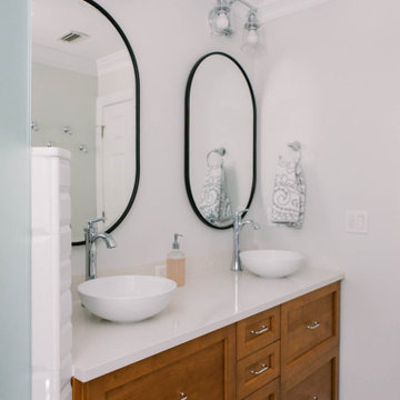 Maximizing space in a small bath for two teenage girls