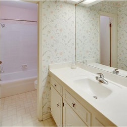 2715 Adrienne Cr - Products