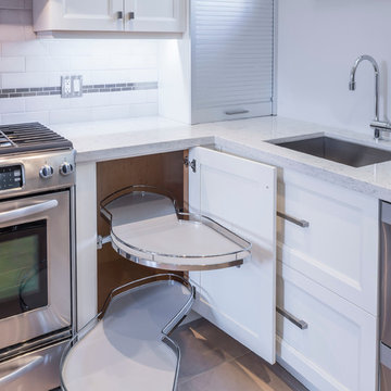Showroom 326 Sheppard Ave. E.