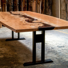 Resin/epoxy Table
