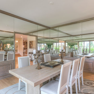 Beautiful Mid-century Modern Estate Home on Breathtaking 3.1 Acres