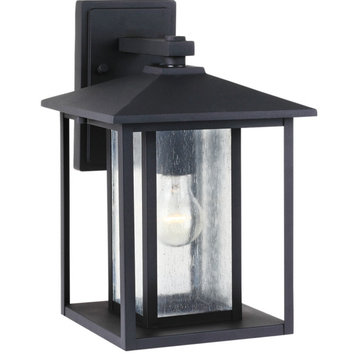 Hunnington 1-Light Outdoor Wall Lantern, Black