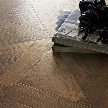 Vintage Wood Look Porcelain