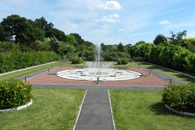 Yorkshire Rose Water Feature