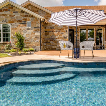 Free Form Pool With Spa