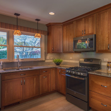 Arlington Heights Large Family Kitchen and Powder Room Remodels