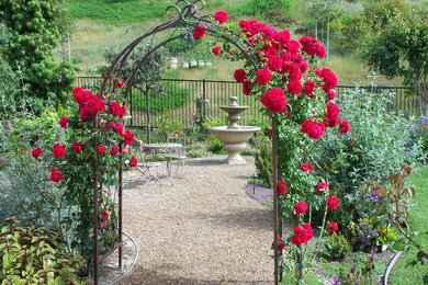 Inspiration for a traditional landscaping in San Diego.
