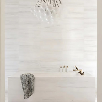 Soft Contrast & Pure Impact: Bianco Dolomiti Master Bath