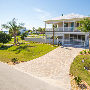 Porpoise Point Dr