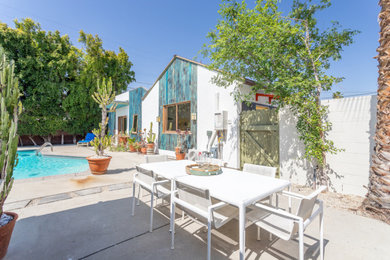 Patio photo in Los Angeles