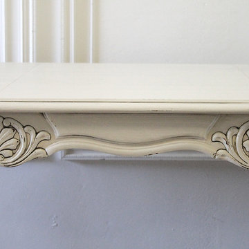 20th Century Carved Louis XV Style Dining Table with Leaves