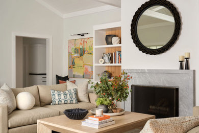 Example of a transitional living room design in San Francisco