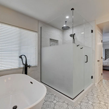 Contemporary Spa Suite In Winchester
