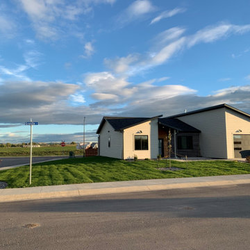 1220 Granite Ln.
