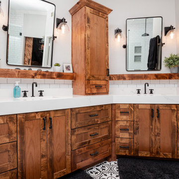 English Chestnut | Master Bathroom