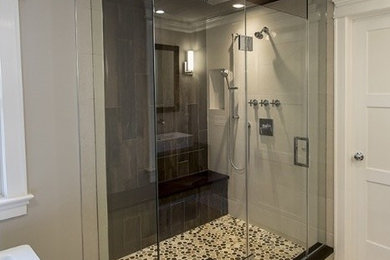 Example of a transitional bathroom design in New York