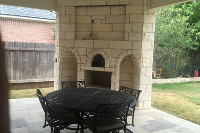 Patio photo in Austin