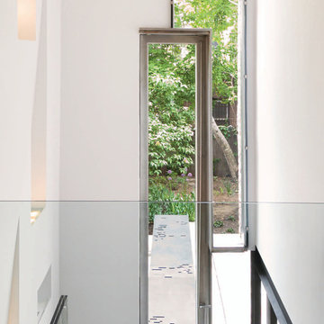 Operable Boundary Townhouse/Garden