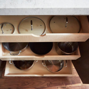 Chicago Industrial loft Kitchen. Designed by Fred Alsen of fma Interior Design