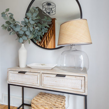Fresh & Coastal Entryway