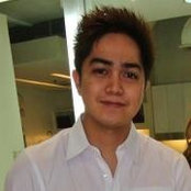John Carlo Serafinos foto