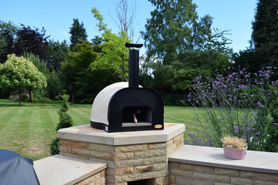 Country Style BBQ & Pizza Oven Cooking ARea