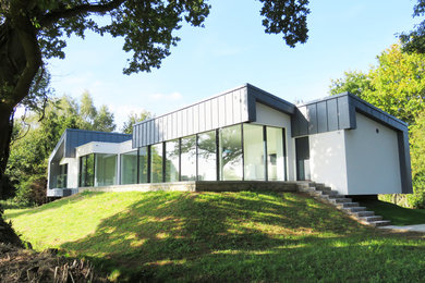 Medium sized contemporary home in Surrey.
