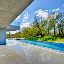 Pool & Jacuzzi