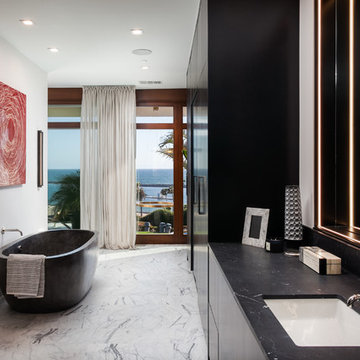 Contemporary Oceanscape