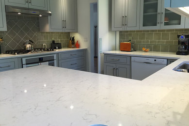 Inspiration for a modern kitchen remodel in Other