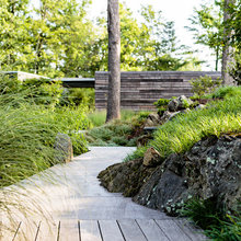 Natural flowy garden