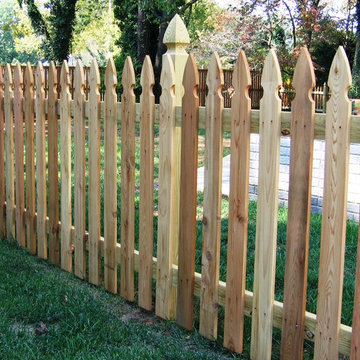 Colonial Gothic Picket Fence 2