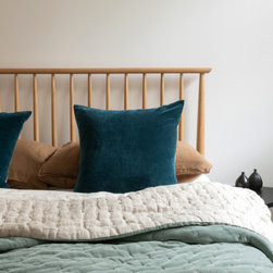 Velvet Linen Throw - Quilts And Quilt Sets