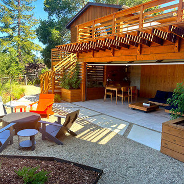 David & Candice's Courtyard and Gardens