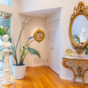 Contemporary Private Home with Extensive Art Collection