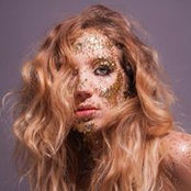 Alyssa Suede's photo