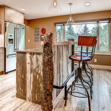 Rustic and Modern Kitchen with Lots of Textures