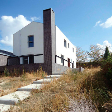 Reestructuración y ampliación de vivienda en Otero de Herreros