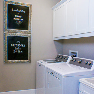 Simple and Classic Laundry Room