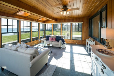 Sunroom - craftsman sunroom idea in New York